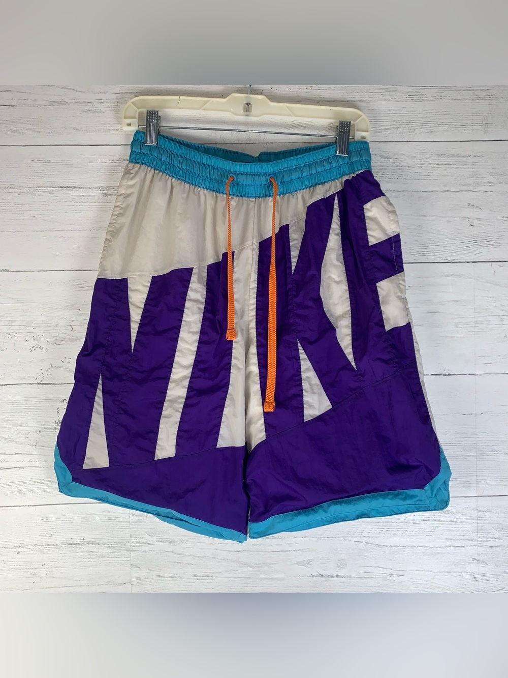 Nike Shorts Mens Medium Sportswear Throwback Athletic Basketball Colorblock Gym